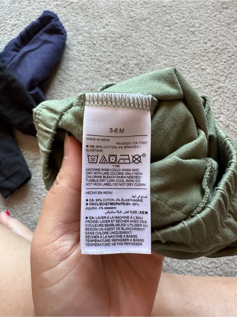 Old Navy Lot of 3 Ruffle Butt infant pants in green, blue, size black 3-6 months - Picture 13 of 13
